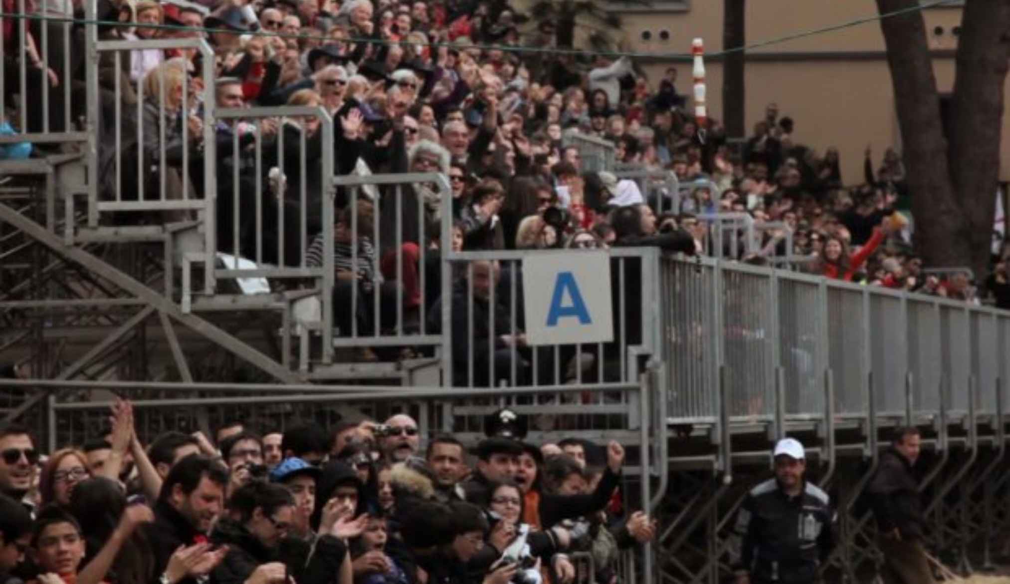 Tribune Sartiglia Oristano