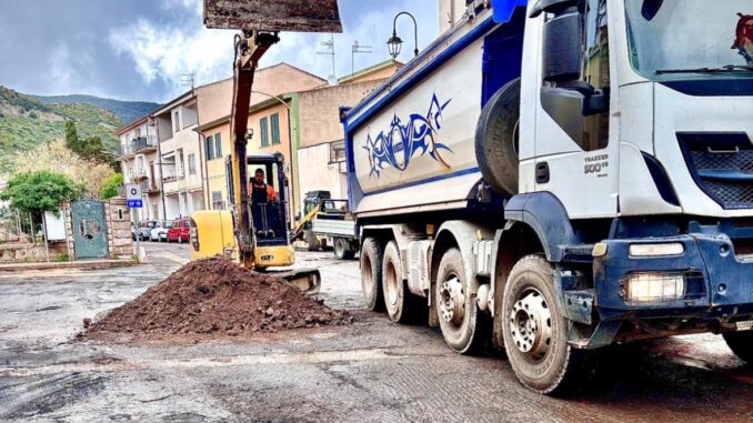 Bosa, estesi i lavori di bitumatura in centro le strade interessate