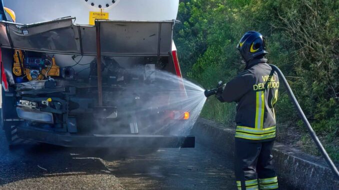 Brutto incidente sulla strada di Uras, le condizioni del ferito