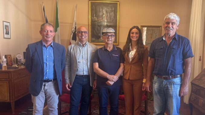 Gianni Ledda, il sindaco di Oristano Massimiliano Sanna, Giampiero Vargiu, l'assessore Carmen Murru e Antonio Ippolito