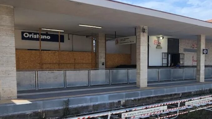 Stazione ferroviaria treni Oristano